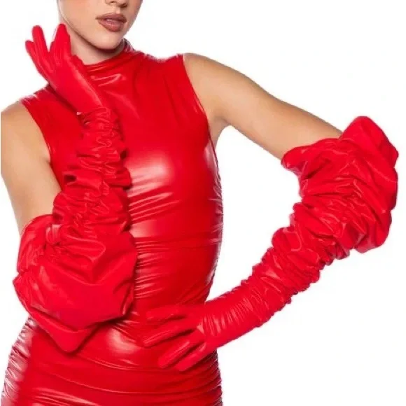 ON MY MIND OVERSIZED SLOUCH GLOVE IN RED - Picture 1 of 4